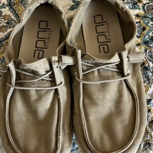 Hey Dude Men's Light Brown Loafers